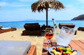 Relaxing Mykonos